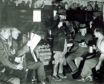 Inside the Crown Inn about 1938 [X758/1/12/31]
